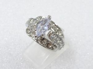 クリスタル　指輪(11号)